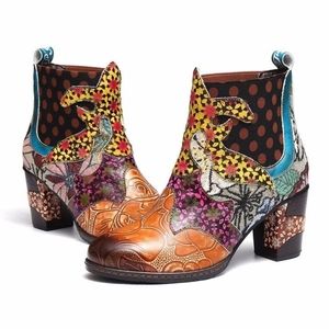 Women ethnic boots